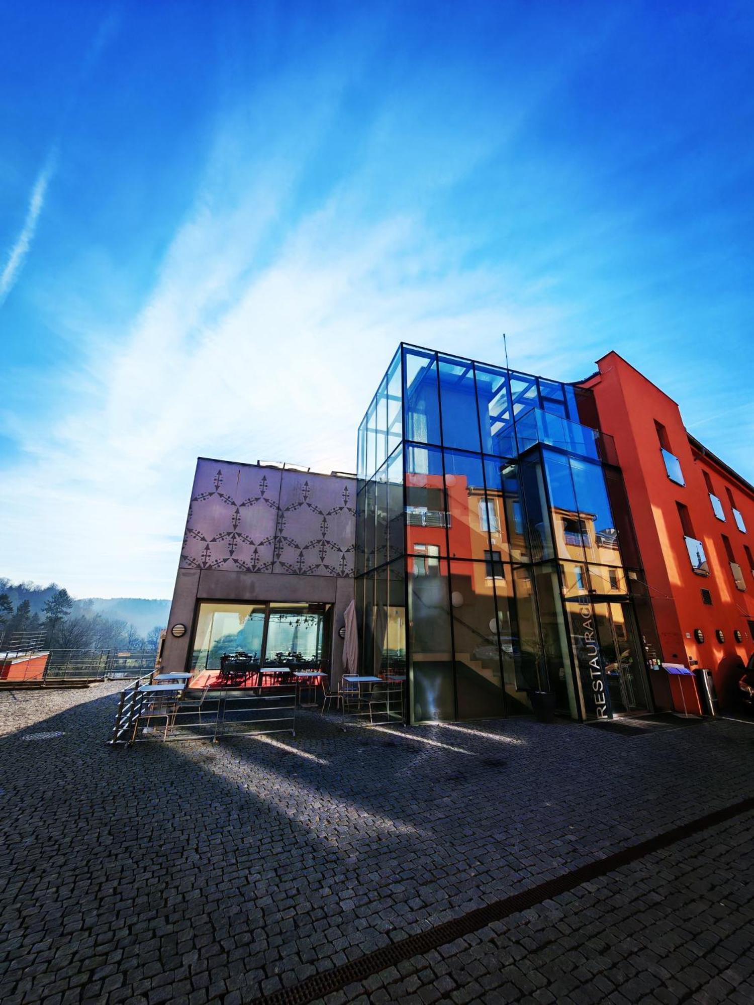 Hotel Rajska Zahrada Nové Město nad Metují Exterior foto